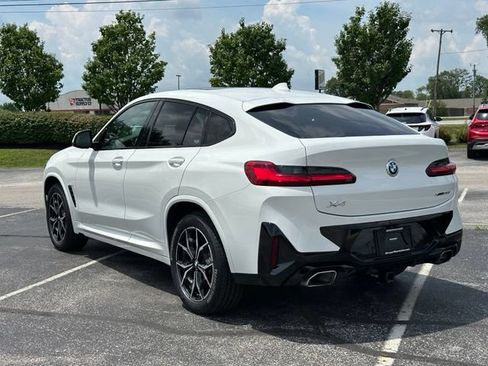 Used 2023 BMW X4 xDrive30i w/ M Sport Package AWD/4WD image 5