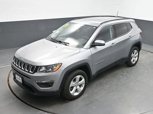 Used 2020 Jeep Compass Latitude w/ Cold Weather Group image 27