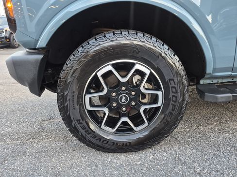 Certified 2023 Ford Bronco Outer Banks AWD/4WD image 8