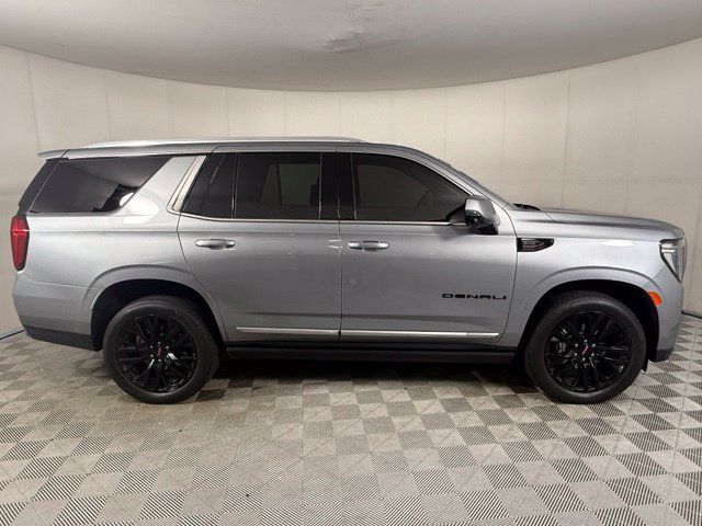 Used 2024 GMC Yukon Denali AWD/4WD image 9
