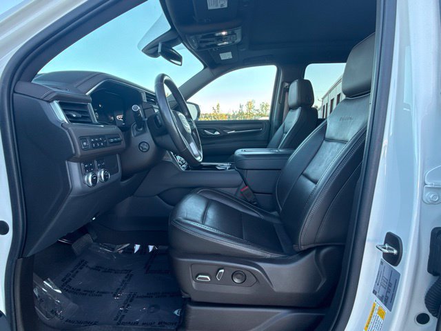 Used 2022 GMC Yukon XL Denali AWD/4WD image 28
