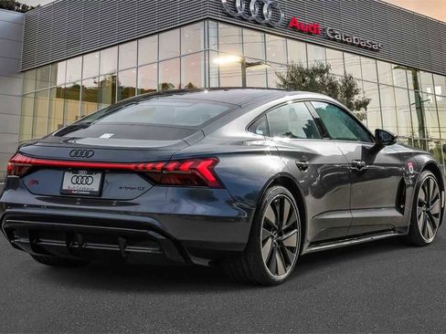 New 2026 Audi S e-tron GT Premium Plus image 4