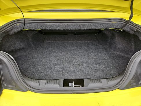 Used 2021 Ford Mustang Premium RWD image 31
