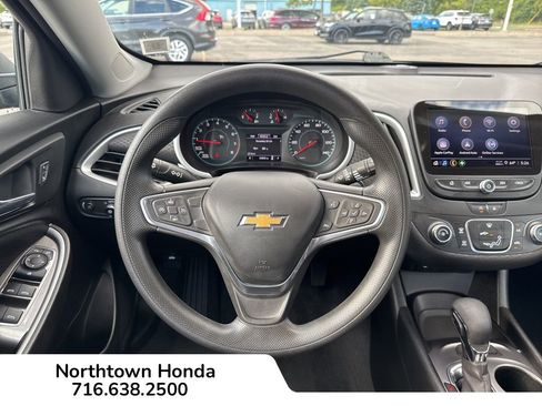 Used 2022 Chevrolet Malibu LS image 19