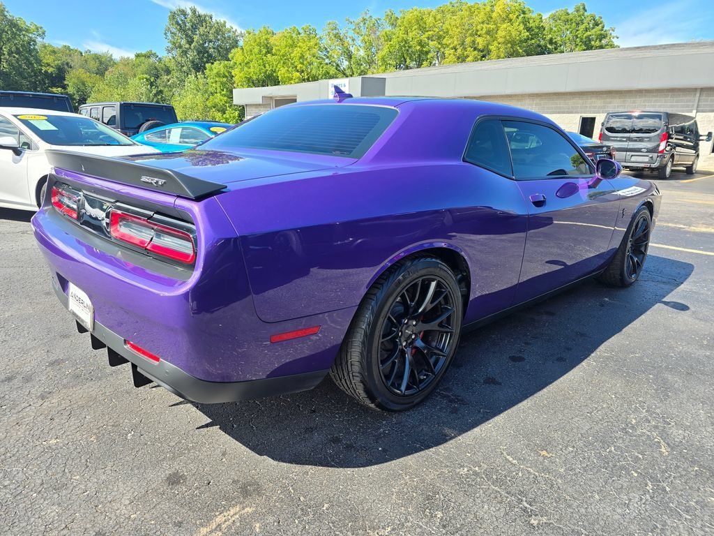 Used 2016 Dodge Challenger SRT Hellcat RWD image 7