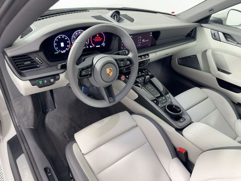 Used 2026 Porsche 911 Carrera 4S image 4