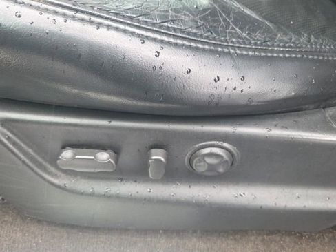 Used 2009 GMC Yukon Denali image 32