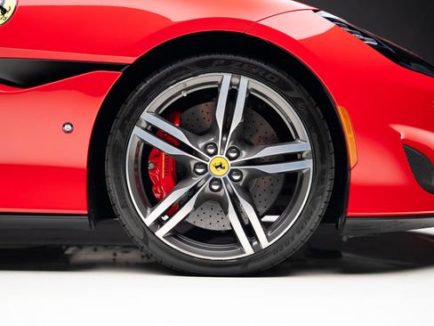 Used 2019 Ferrari Portofino RWD image 43