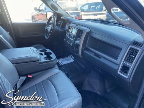 Used 2020 RAM 1500 Tradesman w/ Chrome Appearance Group AWD/4WD image 17