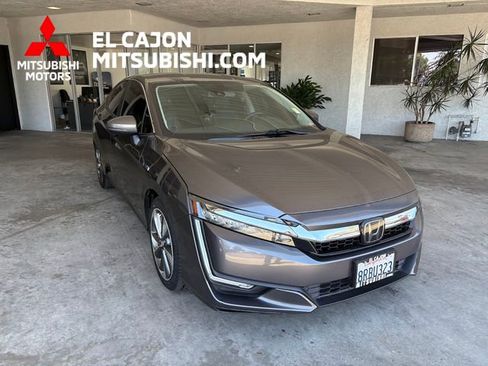 Used 2019 Honda Clarity Touring image 1