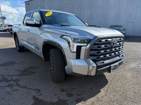 Used 2024 Toyota Tundra Platinum image 3