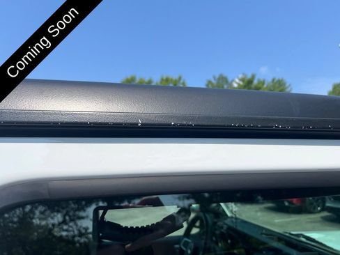 Used 2018 Jeep Wrangler Unlimited Sahara AWD/4WD image 25