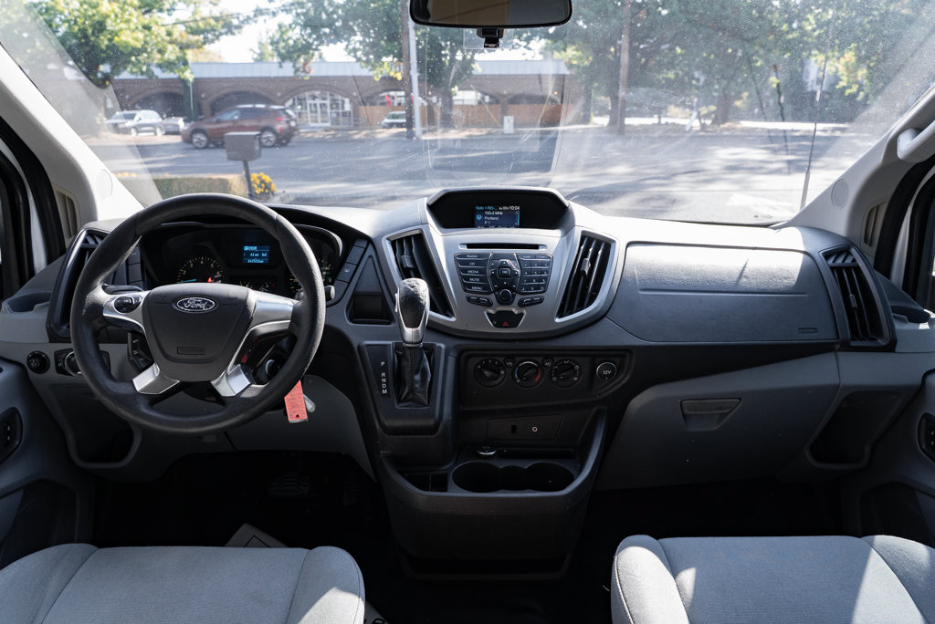 Used 2015 Ford Transit 150 XLT RWD image 9