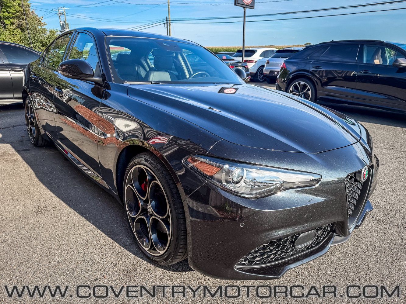 Used 2022 Alfa Romeo Giulia Veloce AWD/4WD image 4