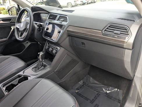 Used 2024 Volkswagen Tiguan Wolfsburg Edition image 31