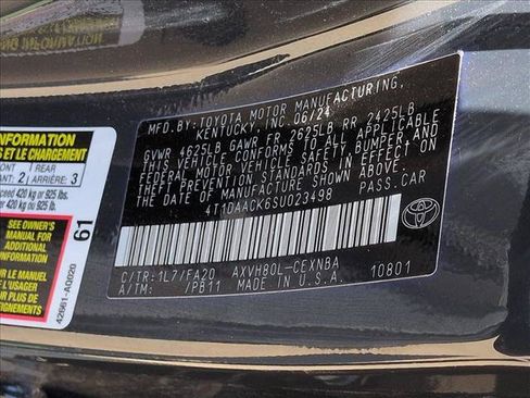 Used 2025 Toyota Camry LE FWD image 22