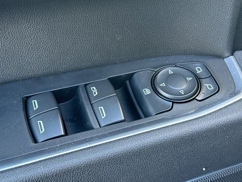 Used 2025 Chevrolet Silverado 1500 LT image 13