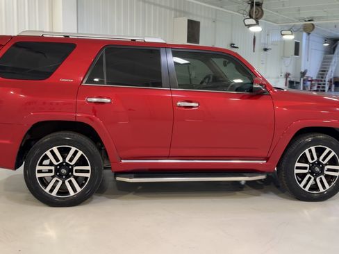 Used 2016 Toyota 4Runner Limited AWD/4WD image 2