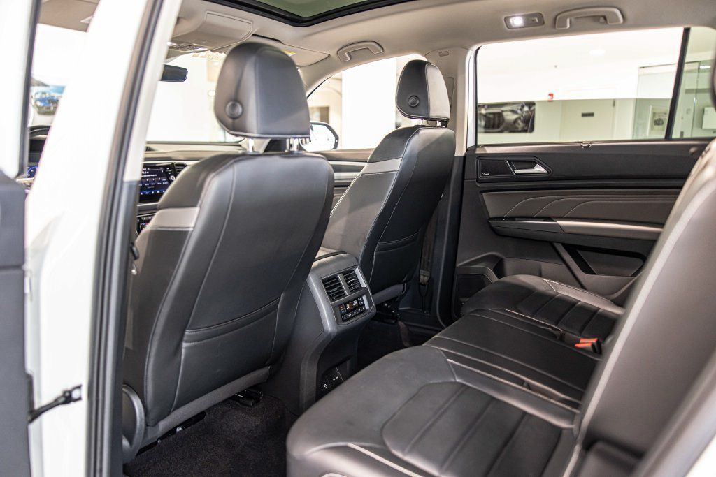 Used 2021 Volkswagen Atlas SEL Premium R-Line AWD/4WD image 32