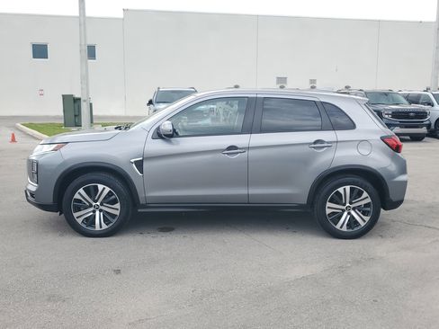 Used 2021 Mitsubishi Outlander Sport SE FWD image 8