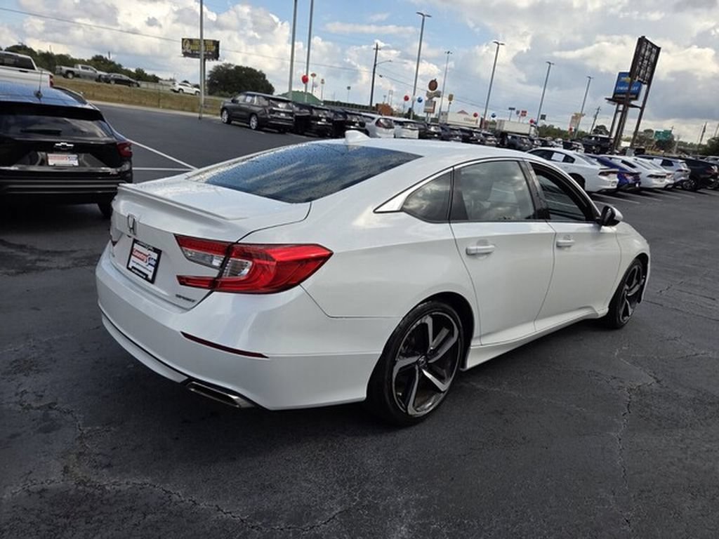 Used 2019 Honda Accord Sport image 6