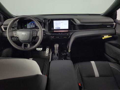 New 2026 Toyota Camry SE FWD image 10