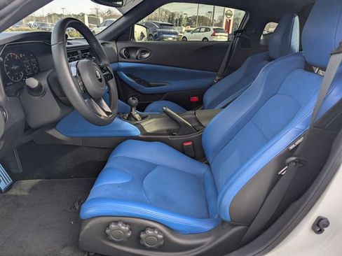 Used 2024 Nissan Z Performance w/ Floor Mat Package image 16