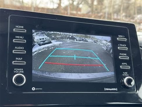 Used 2024 Toyota Camry SE image 12