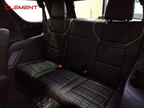 Used 2023 Cadillac Escalade Sport Platinum w/ LPO, ONYX Package image 38