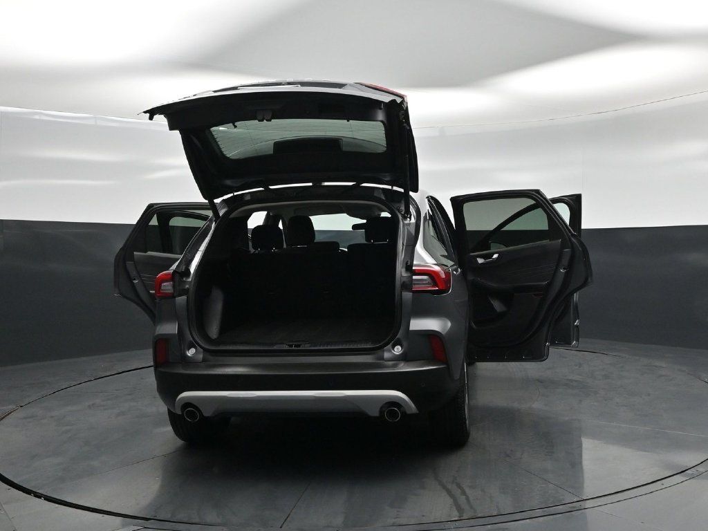 Certified 2023 Ford Escape Active w/ Tech Pack #2 FWD image 35