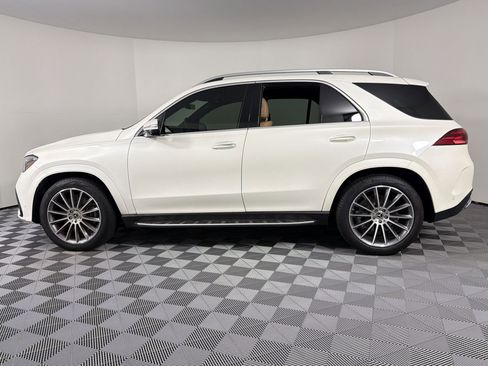 Used 2024 Mercedes-Benz GLE 450 4MATIC image 2