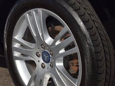 Used 2015 Mercedes-Benz GLK 250 BlueTEC 4MATIC image 34