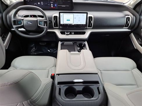 Certified 2025 Ford Expedition Max Active image 18