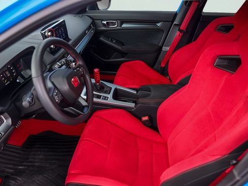 Used 2025 Honda Civic Type R image 12