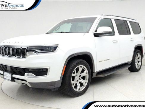 Used 2022 Jeep Wagoneer Series II image 1