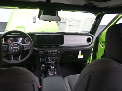 New 2026 Jeep Gladiator Sport image 23