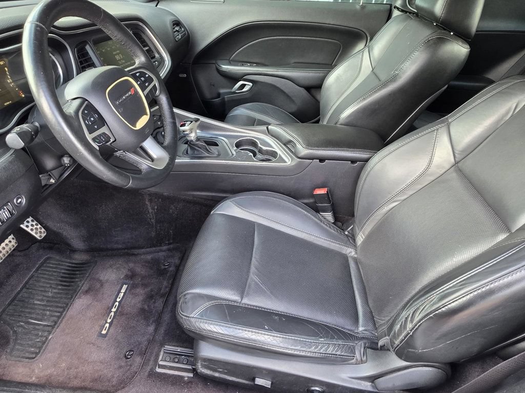 Used 2016 Dodge Challenger SXT Plus RWD image 6