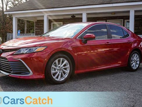 Used 2024 Toyota Camry LE image 12