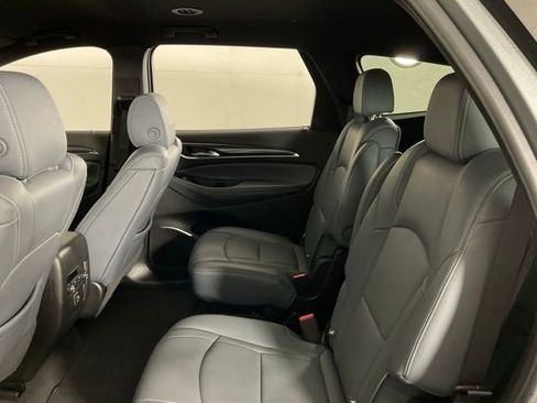 Used 2024 Buick Enclave Essence image 35