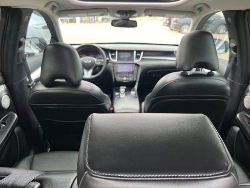 Used 2022 INFINITI QX50 Essential FWD image 17