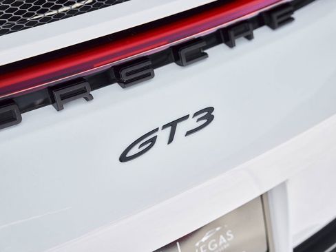 Used 2022 Porsche 911 GT3 image 16