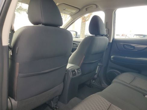 Used 2019 Nissan Rogue S image 16