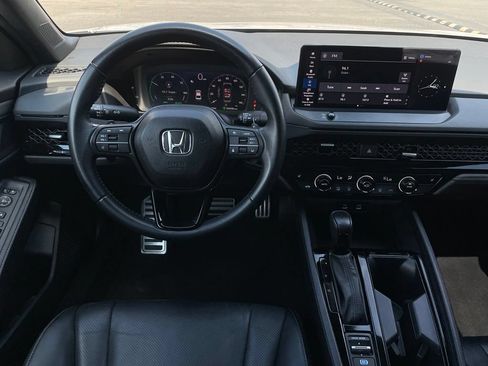 Used 2023 Honda Accord Sport image 11
