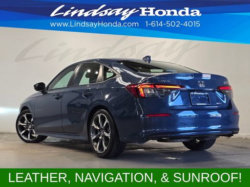 Used 2025 Honda Civic Sport Touring image 4