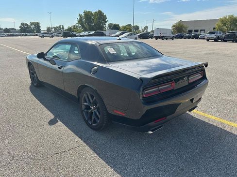 Used 2022 Dodge Challenger R/T w/ Blacktop Package image 7