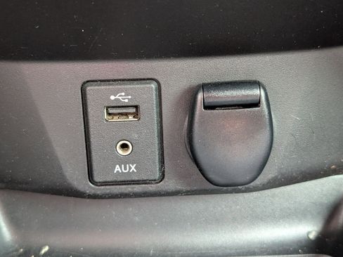 Used 2015 Nissan Rogue SL w/ SL Premium Package FWD image 20