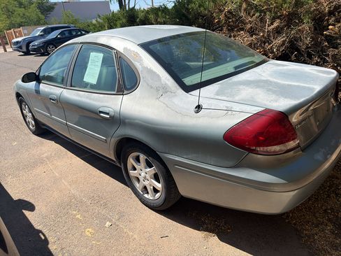 Used 2006 Ford Taurus SEL FWD image 4