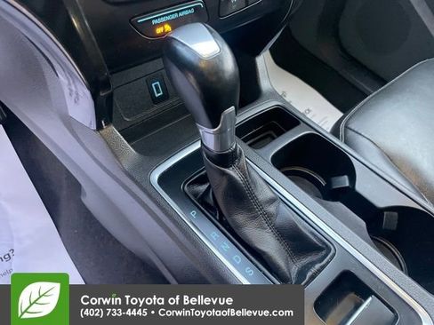 Used 2017 Ford Escape Titanium image 22