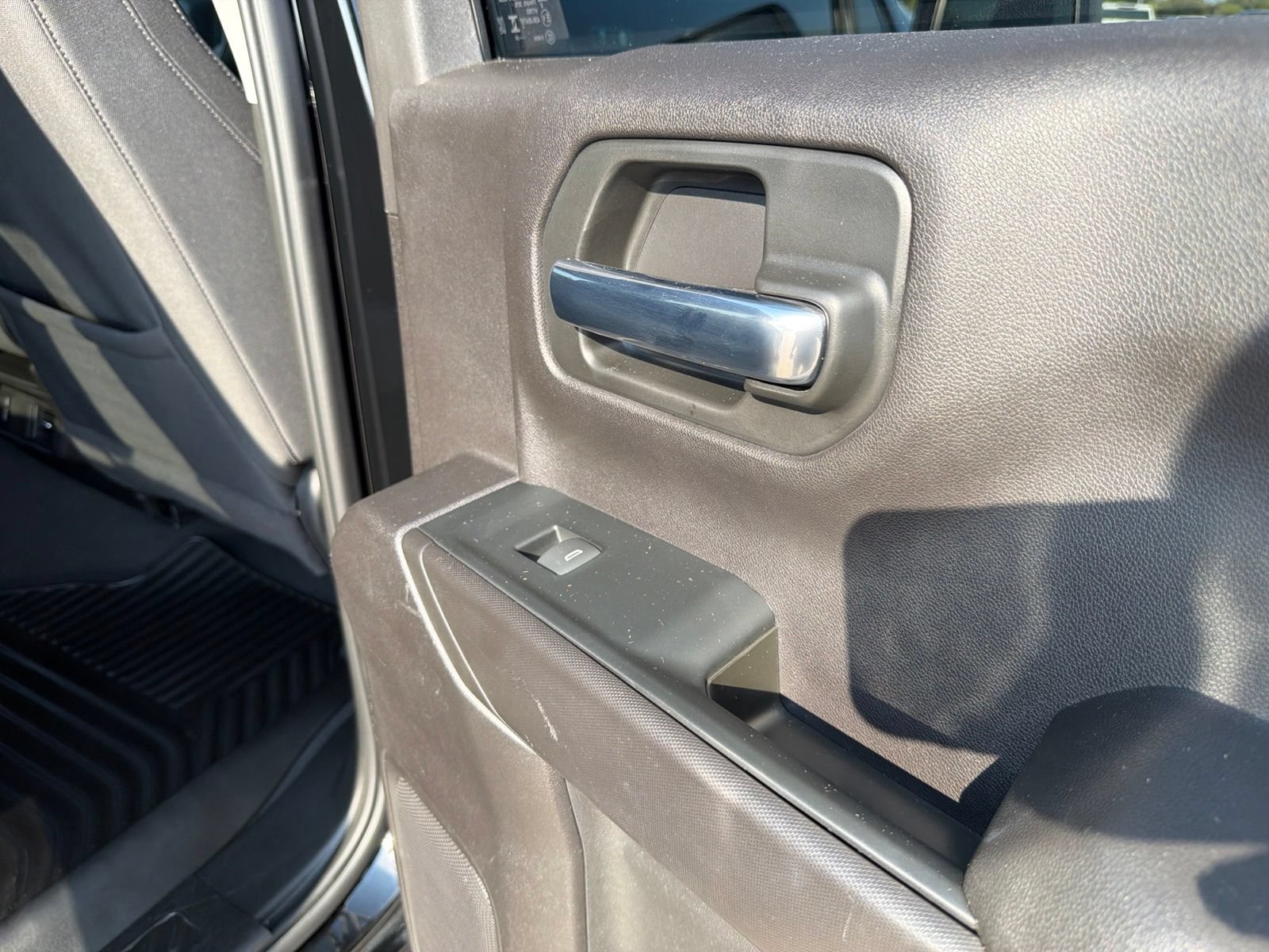 Used 2024 Chevrolet Silverado 1500 Custom RWD image 14