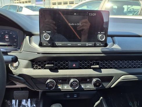 Used 2025 Honda Accord LX image 20